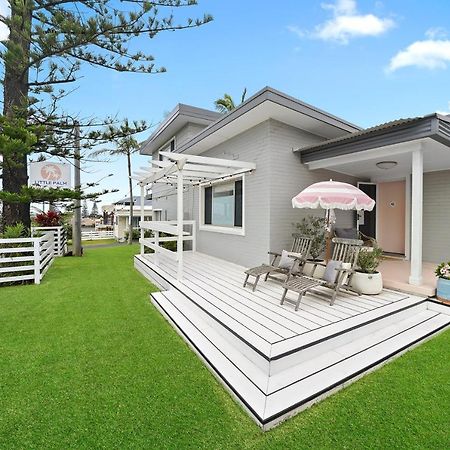 Little Palm Cabins Lake Cathie 外观 照片